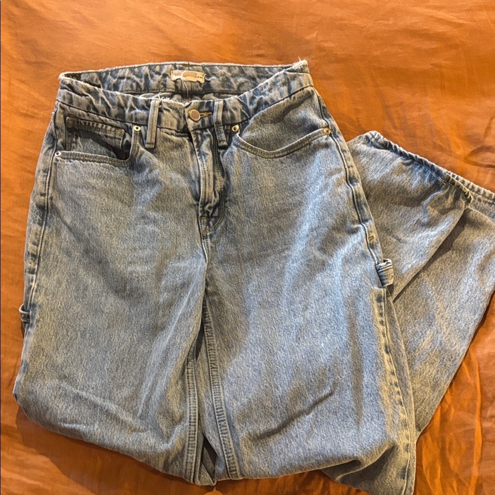 Good American Light Blue wash medium  Rise straight leg Jeans size 00 / 24